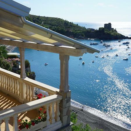 B&B Villa La Petra سان نيكولا أرسيلا المظهر الخارجي الصورة