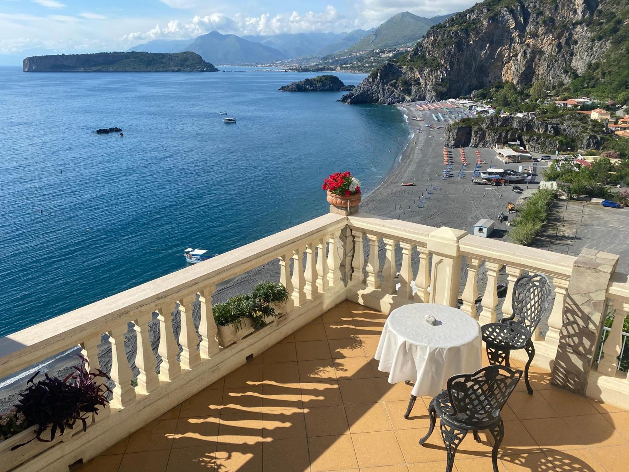 B&B Villa La Petra سان نيكولا أرسيلا المظهر الخارجي الصورة