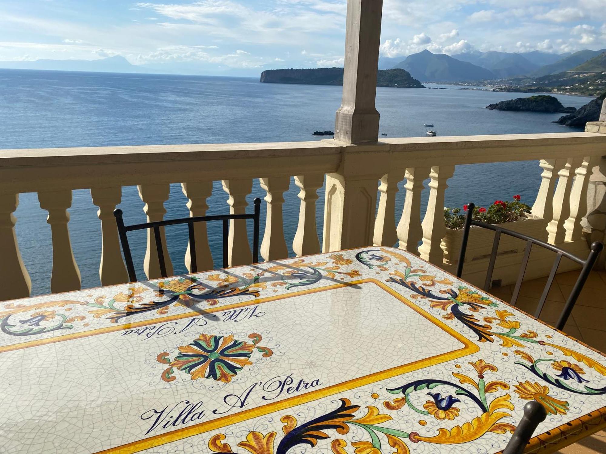B&B Villa La Petra سان نيكولا أرسيلا المظهر الخارجي الصورة